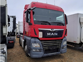 Vilcējs MAN TGX