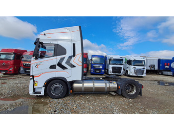 Vilcējs IVECO AS440ST/FP LT LNG CIĄGNIK SIODŁOWY: foto 4