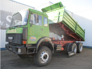 Kravas automašīna pašizgāzējs IVECO Magirus