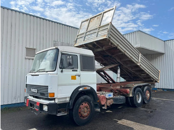 Kravas automašīna pašizgāzējs IVECO TurboStar
