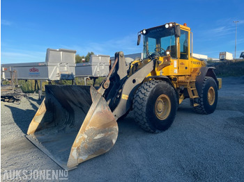 Riteņu iekrāvējs VOLVO L90