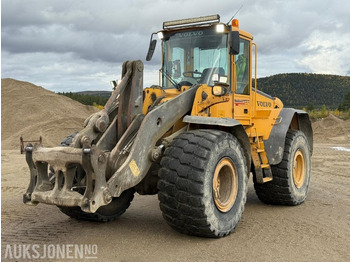 Riteņu iekrāvējs VOLVO L120E