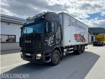 Kravas automašīna ar slēgto virsbūvi IVECO Stralis 560