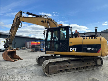 Ekskavators CATERPILLAR 323D