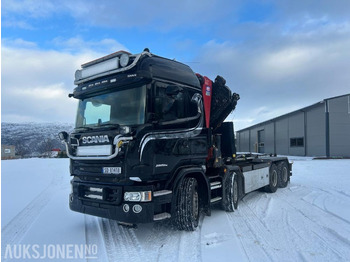 Kravas auto ar manipulatoru SCANIA R 580