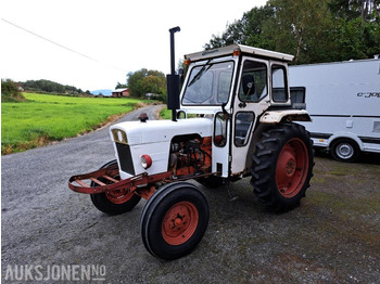 Traktors DAVID BROWN