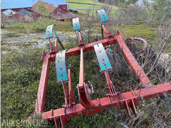 Lauksaimniecības tehnika 2002 Kverneland Kultivator - 5 Tinder: foto 3 Lauksaimniecības tehnika 2002 Kverneland Kultivator - 5 Tinder: foto 3