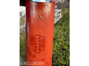 Lauksaimniecības tehnika 2002 Kverneland Kultivator - 5 Tinder: foto 4 Lauksaimniecības tehnika 2002 Kverneland Kultivator - 5 Tinder: foto 4