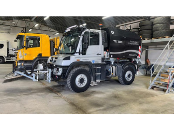 Kravas automašīna UNIMOG