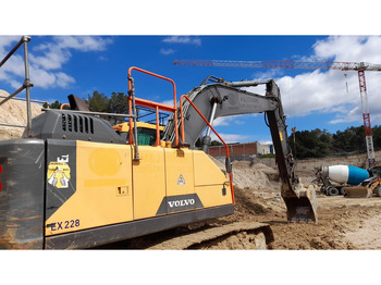 Kāpurķēžu ekskavators Volvo EC220EL: foto 3