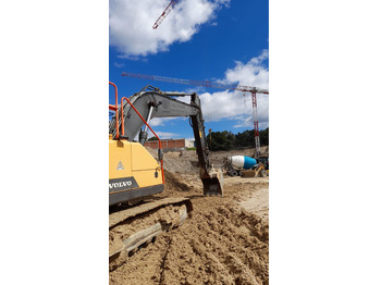 Kāpurķēžu ekskavators Volvo EC220EL: foto 4