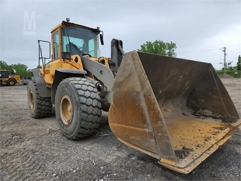 Riteņu iekrāvējs VOLVO L110E