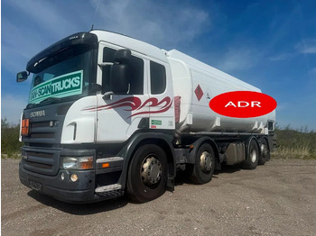 Autocisterna SCANIA P 380