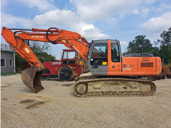 Ekskavators HITACHI