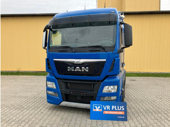 Pacēlājs ar āķi MAN