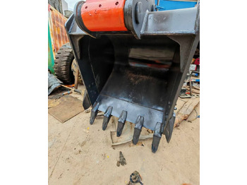 Kāpurķēžu ekskavators DOOSAN DX225LC
