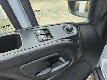 Jaunā Kravas mikroautobuss, Kravas-pasažieru furgons IVECO Daily 35S18HA8V DOKA Hi-Matic 12m³ 2xSchiebetür...: foto 2