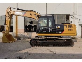 Kāpurķēžu ekskavators CATERPILLAR 320D2