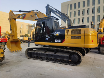 Ekskavators CATERPILLAR 336D2