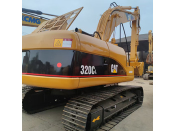 Kāpurķēžu ekskavators CATERPILLAR 320CL