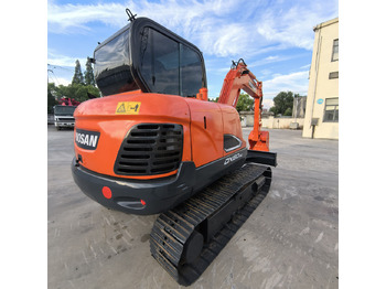 Kāpurķēžu ekskavators Doosan Dx60  Crawler Excavator: foto 3 Kāpurķēžu ekskavators Doosan Dx60  Crawler Excavator: foto 3