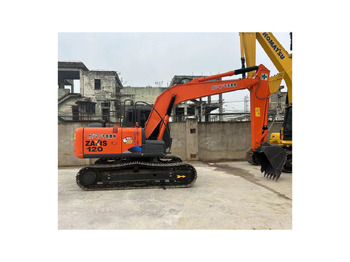 Kāpurķēžu ekskavators HITACHI ZX120