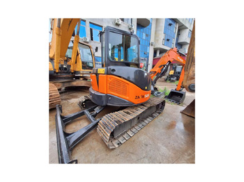 Kāpurķēžu ekskavators HITACHI ZX50