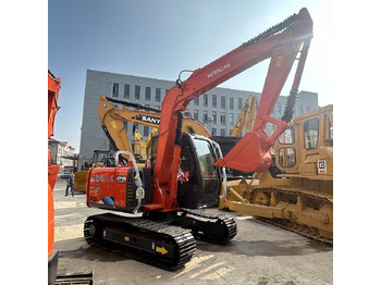 Mini-ekskavators HITACHI ZX70