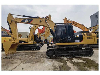 Kāpurķēžu ekskavators CATERPILLAR 325DL