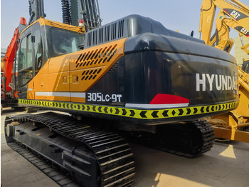 Kāpurķēžu ekskavators HYUNDAI
