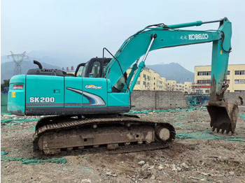 Kāpurķēžu ekskavators KOBELCO