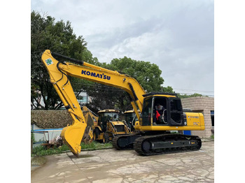 Kāpurķēžu ekskavators KOMATSU PC220-8