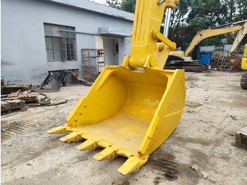 Kāpurķēžu ekskavators KOMATSU PC400-7
