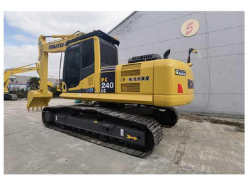 Kāpurķēžu ekskavators KOMATSU PC240-8