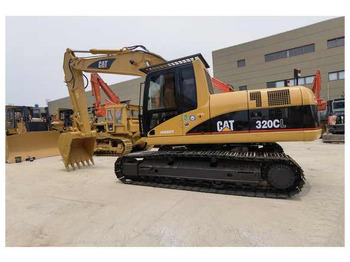Kāpurķēžu ekskavators CATERPILLAR 320CL