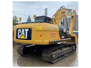 Kāpurķēžu ekskavators CATERPILLAR 320D2