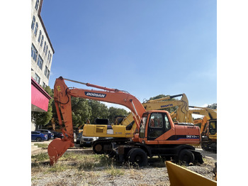 Riteņu ekskavators DOOSAN DH210W-7