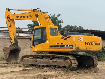 Kāpurķēžu ekskavators HYUNDAI