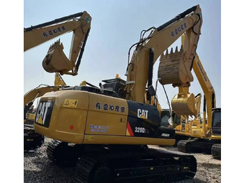 Kāpurķēžu ekskavators CATERPILLAR 320D