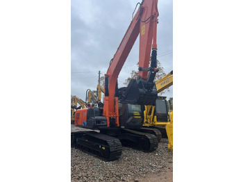 Kāpurķēžu ekskavators HITACHI ZX120