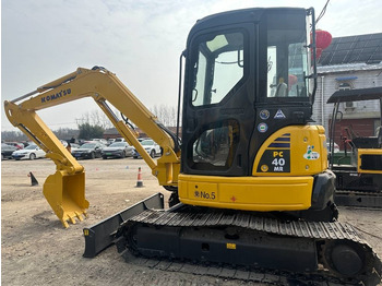 Kāpurķēžu ekskavators KOMATSU