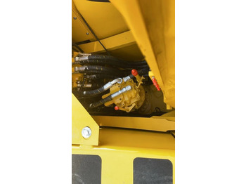 Kāpurķēžu ekskavators Komatsu PC 160: foto 3