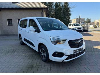 Vieglā automašīna OPEL