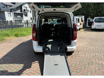 Vieglā automašīna Opel Combo IV Combo Life Combo do przewozu Niepełnosprawnych inwalida rampa Model 2021: foto 2 Vieglā automašīna Opel Combo IV Combo Life Combo do przewozu Niepełnosprawnych inwalida rampa Model 2021: foto 2