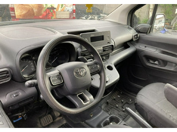Kravas mikroautobuss TOYOTA Proace