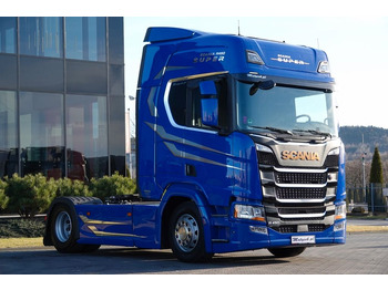 Vilcējs SCANIA R 450