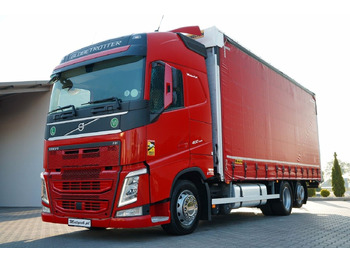 Kravas automašīna ar tentu VOLVO FH 460