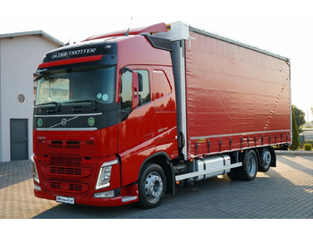 Kravas automašīna ar tentu VOLVO FH 460