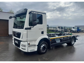 Pacēlājs ar āķi MAN TGM 12.290