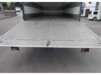 Kravas automašīna ar slēgto virsbūvi MAN TGM 15.340/ 18.340 kontener /: foto 5